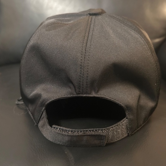 NEW PRADA MILANO BLACK RE-NYLON BASEBALL CAP HAT UNISEX LOGO ADJUSTABLE - Picture 4 of 6